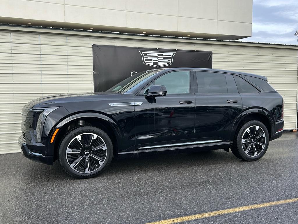 2025 Cadillac Escalade IQ Sport 2's photo