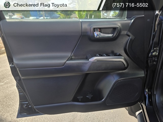 2020 Toyota Tacoma TRD Sport photo 20