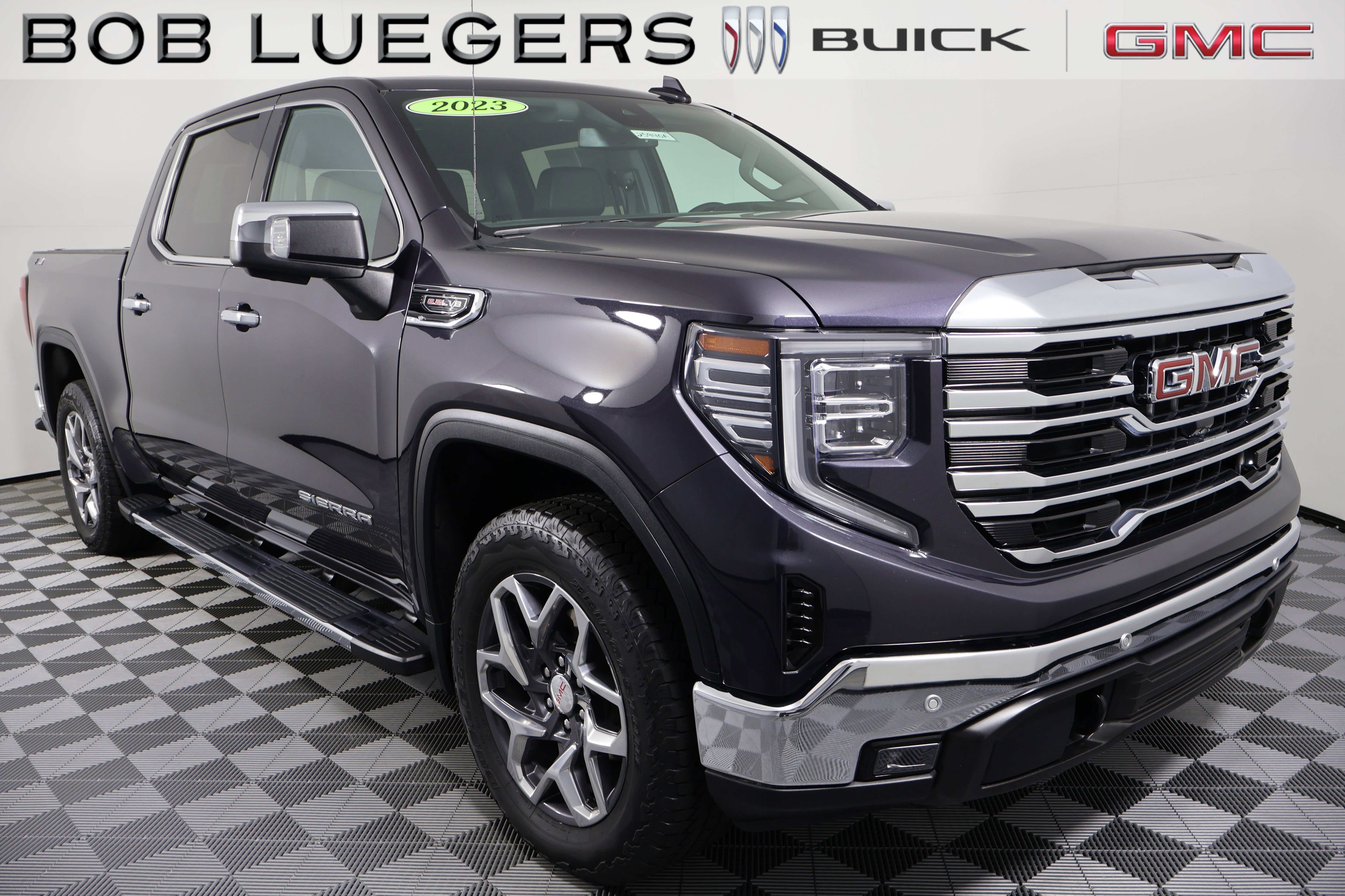 2023 GMC Sierra 1500 SLT's photo