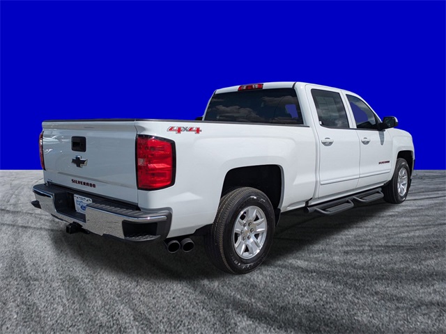 2017 Chevrolet Silverado 1500 LT photo 4
