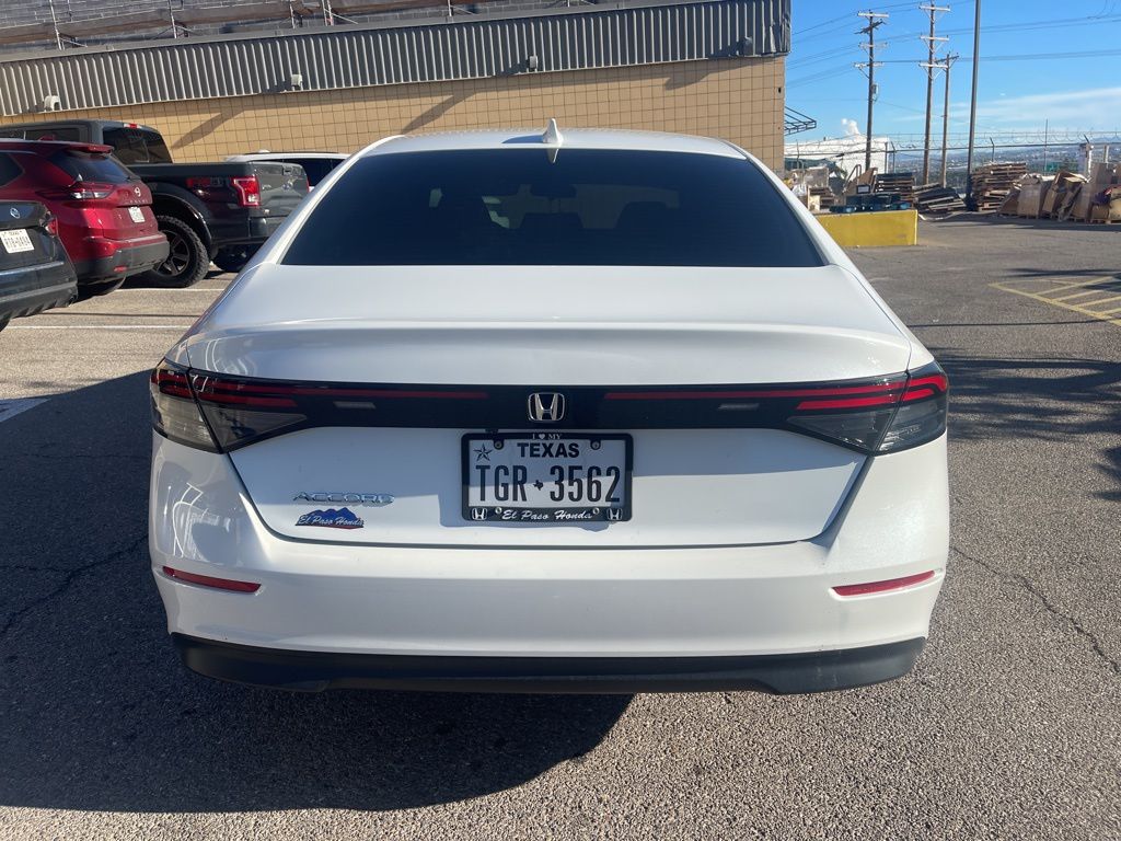 2023 Honda Accord LX photo 5