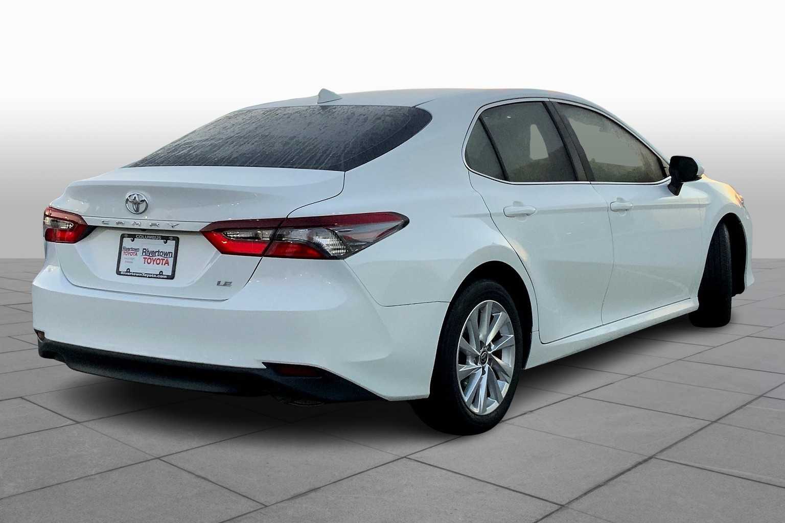 2023 Toyota Camry LE photo 12
