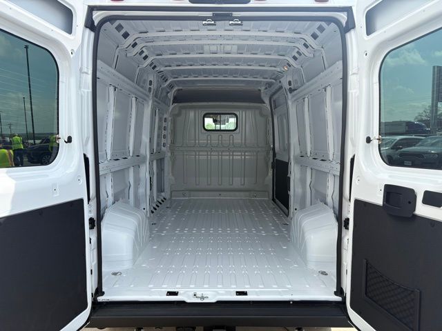 2025 Ram ProMaster 2500 photo 16