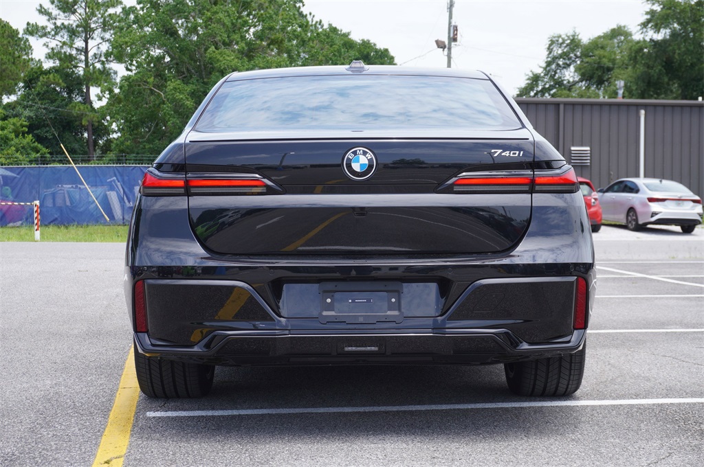 2025 Bmw 740i photo 23