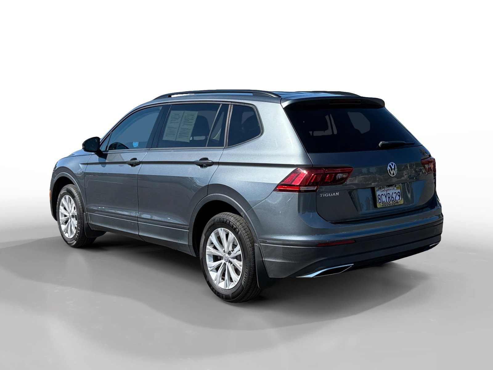 2018 Volkswagen Tiguan S photo 3