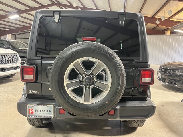 2020 Jeep Wrangler Unlimited Sahara photo 3
