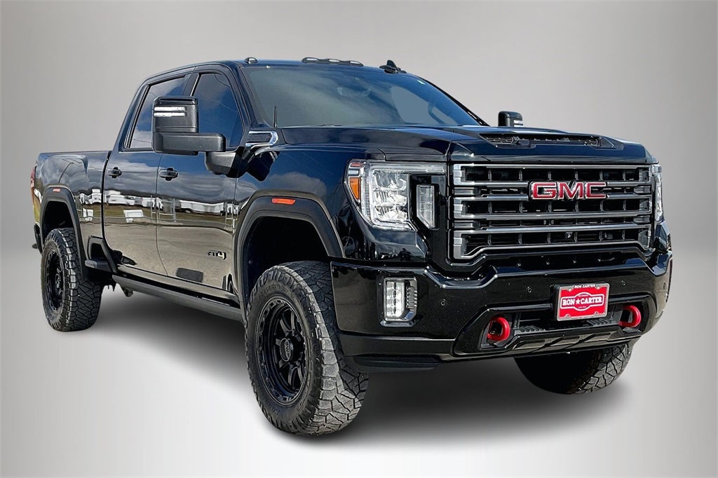 2022 GMC Sierra 2500HD AT4's photo