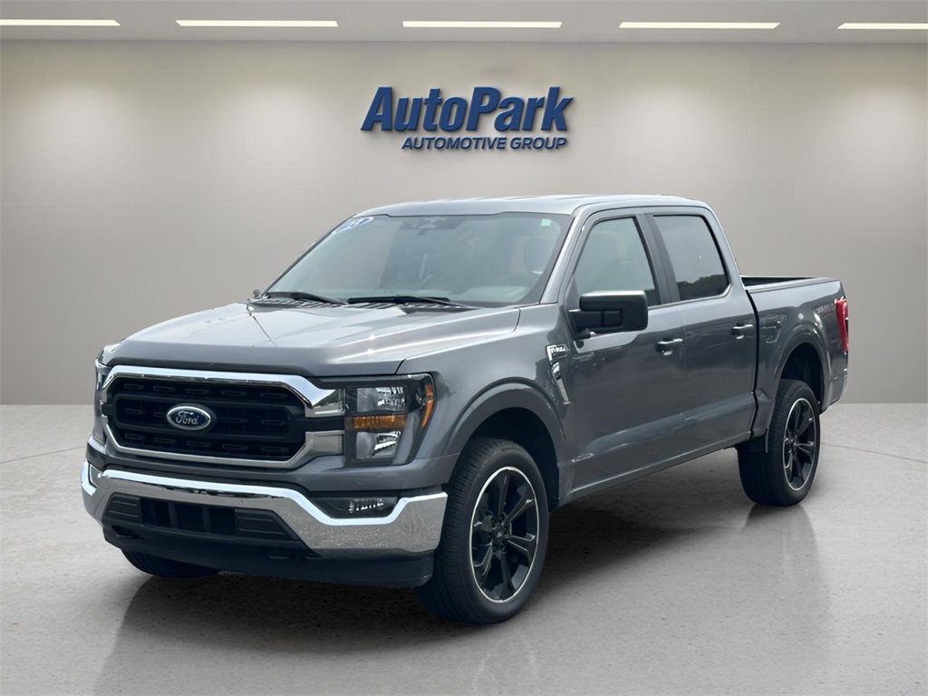 2023 Ford F-150 XLT photo 3