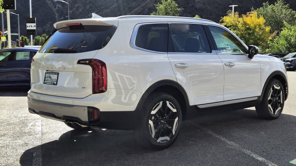 2025 Kia Telluride S photo 5