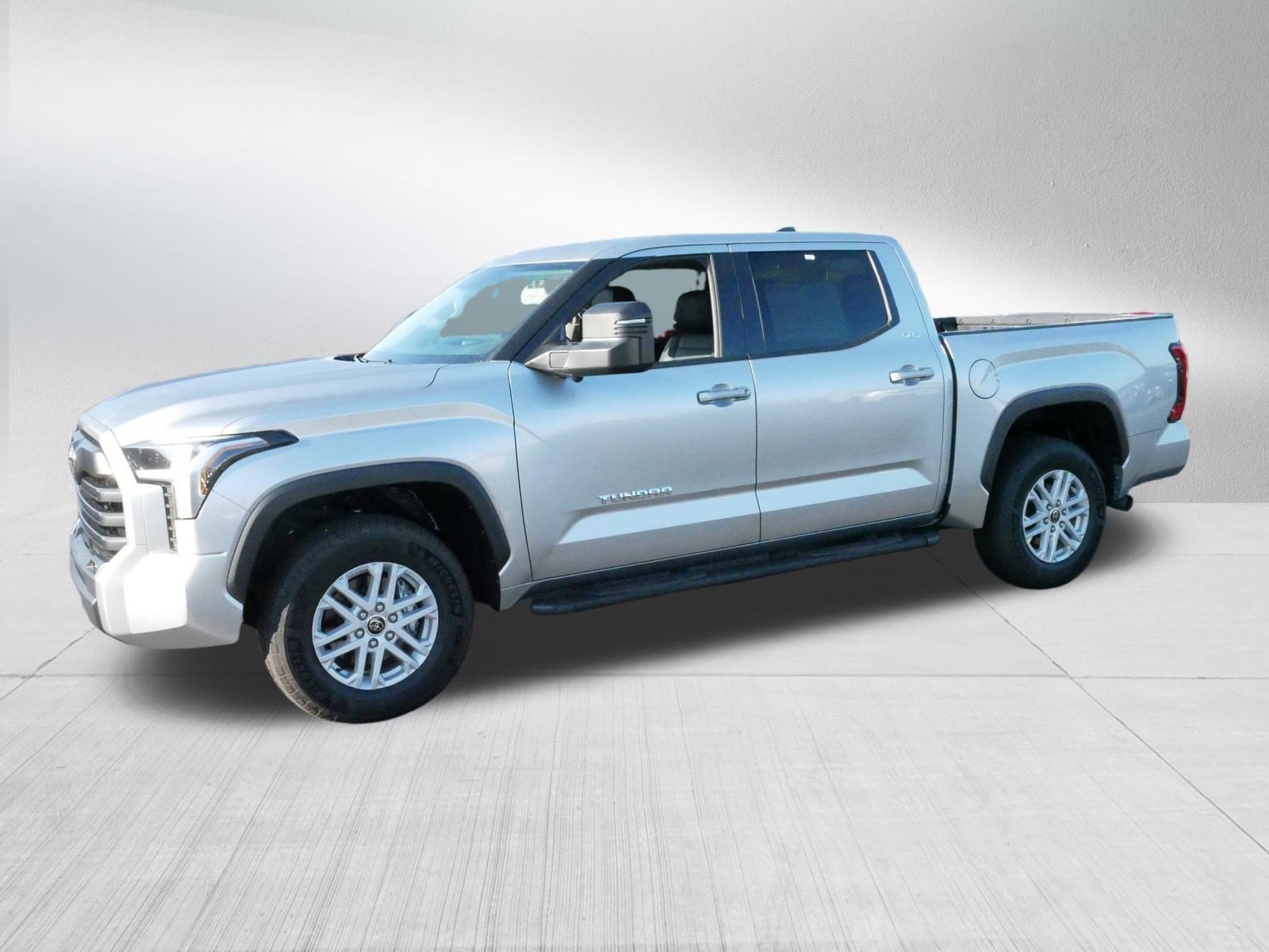2023 Toyota Tundra SR5 photo 3