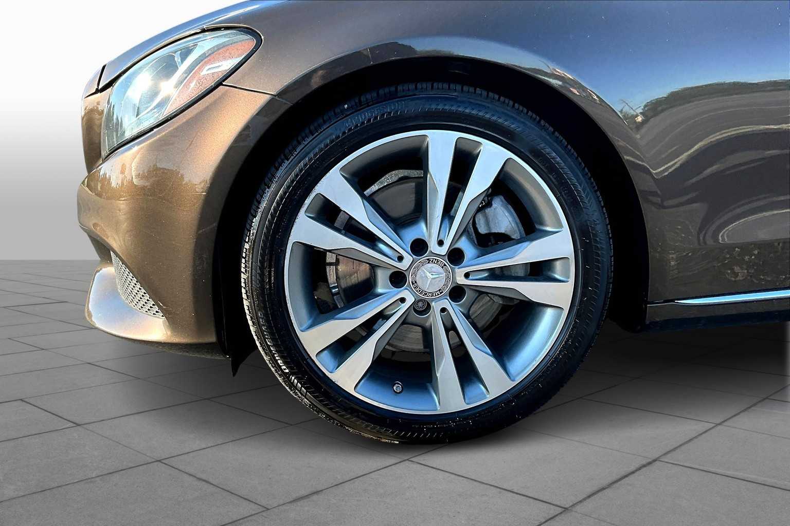 2015 Mercedes Benz C 300 Sedan photo 9