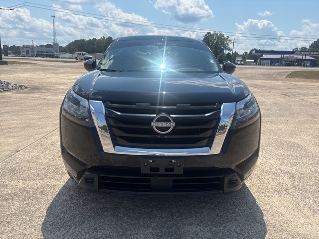 2024 Nissan Pathfinder S photo 3