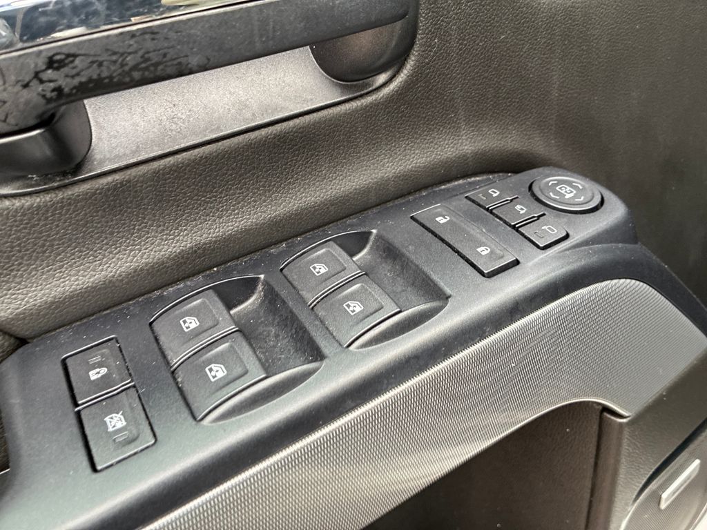 2018 Chevrolet Silverado 1500 LTZ photo 11