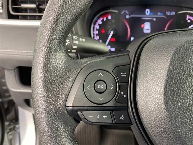 2024 Toyota RAV4 LE photo 12