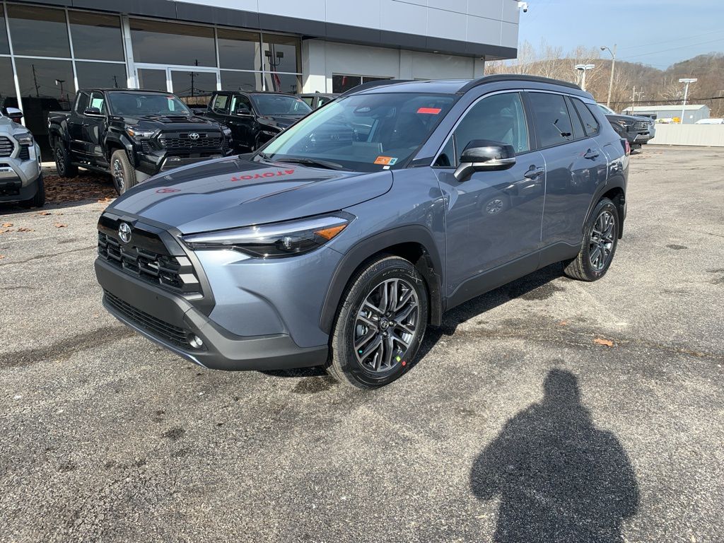 2026 Toyota Corolla Cross XLE's photo