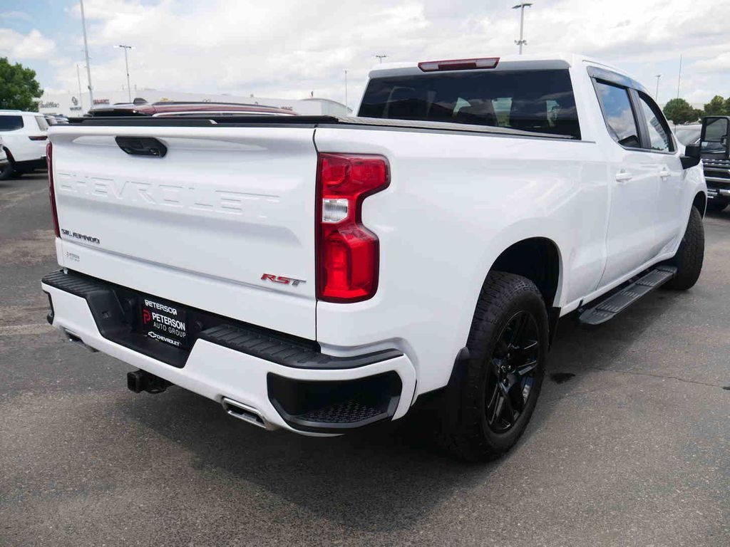 2023 Chevrolet Silverado 1500 RST photo 18