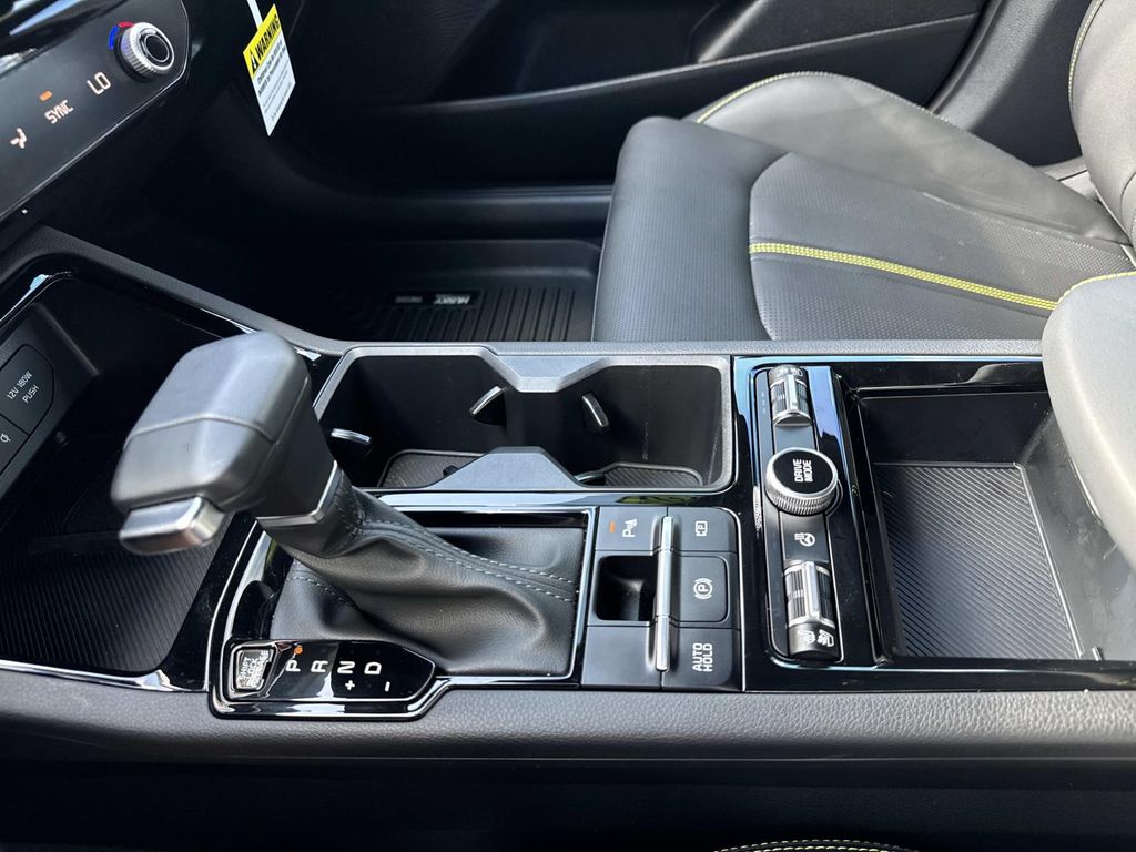 2025 Kia K5 GT photo 26