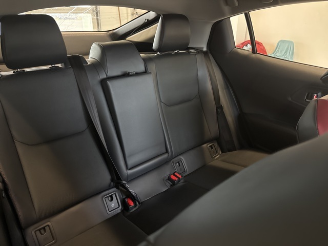 2026 Toyota Prius Plug-in Base photo 25