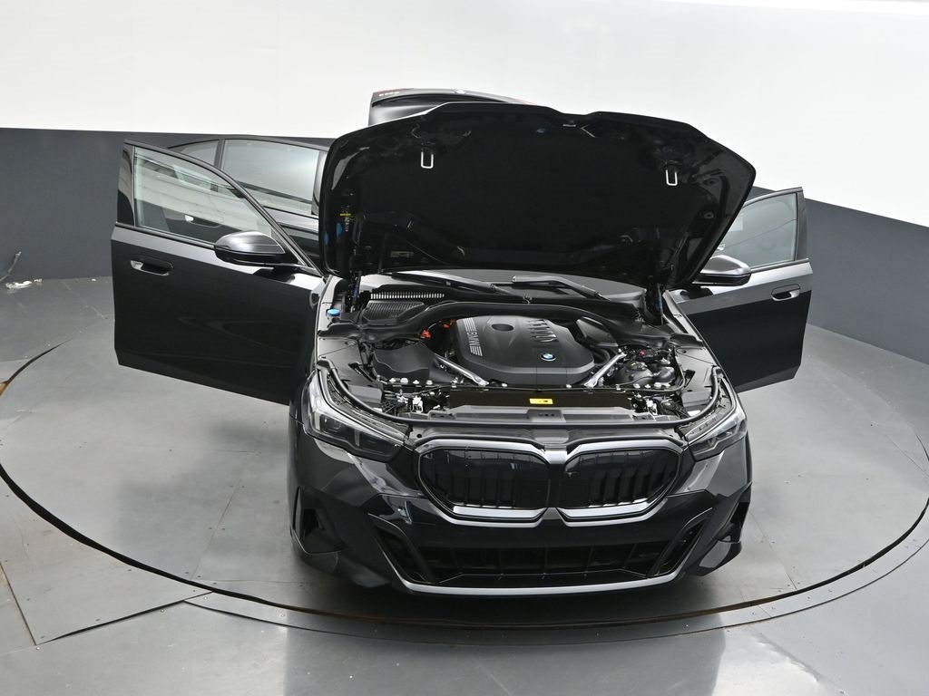 2026 Bmw 550e xDrive photo 48