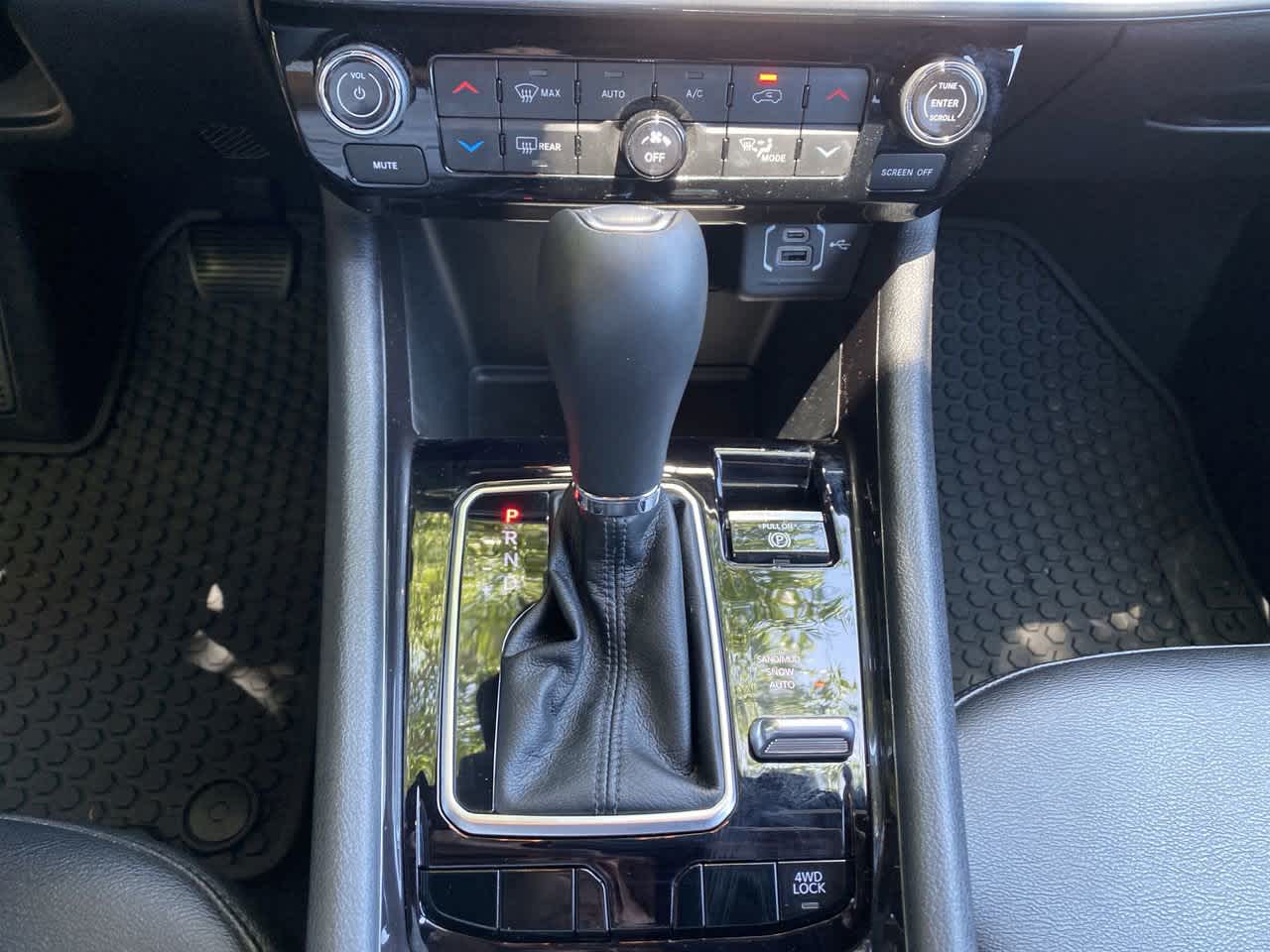 2024 Jeep Compass Latitude photo 19