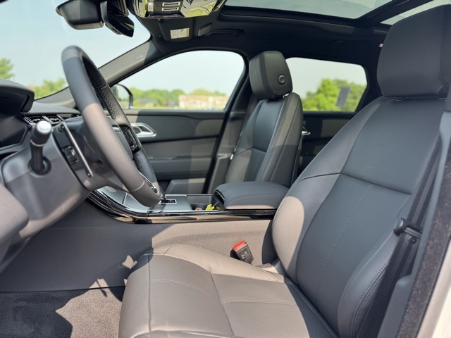 2026 Land Rover Range Rover Velar S photo 13