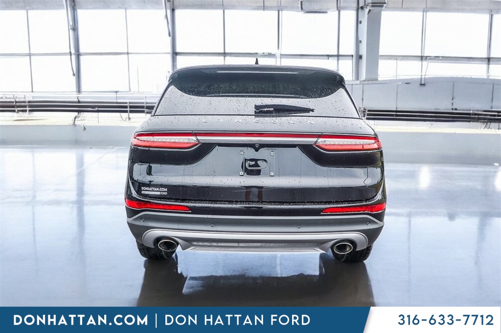 2022 Lincoln Corsair Standard photo 26