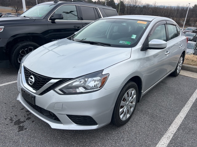 2019 Nissan Sentra S's photo