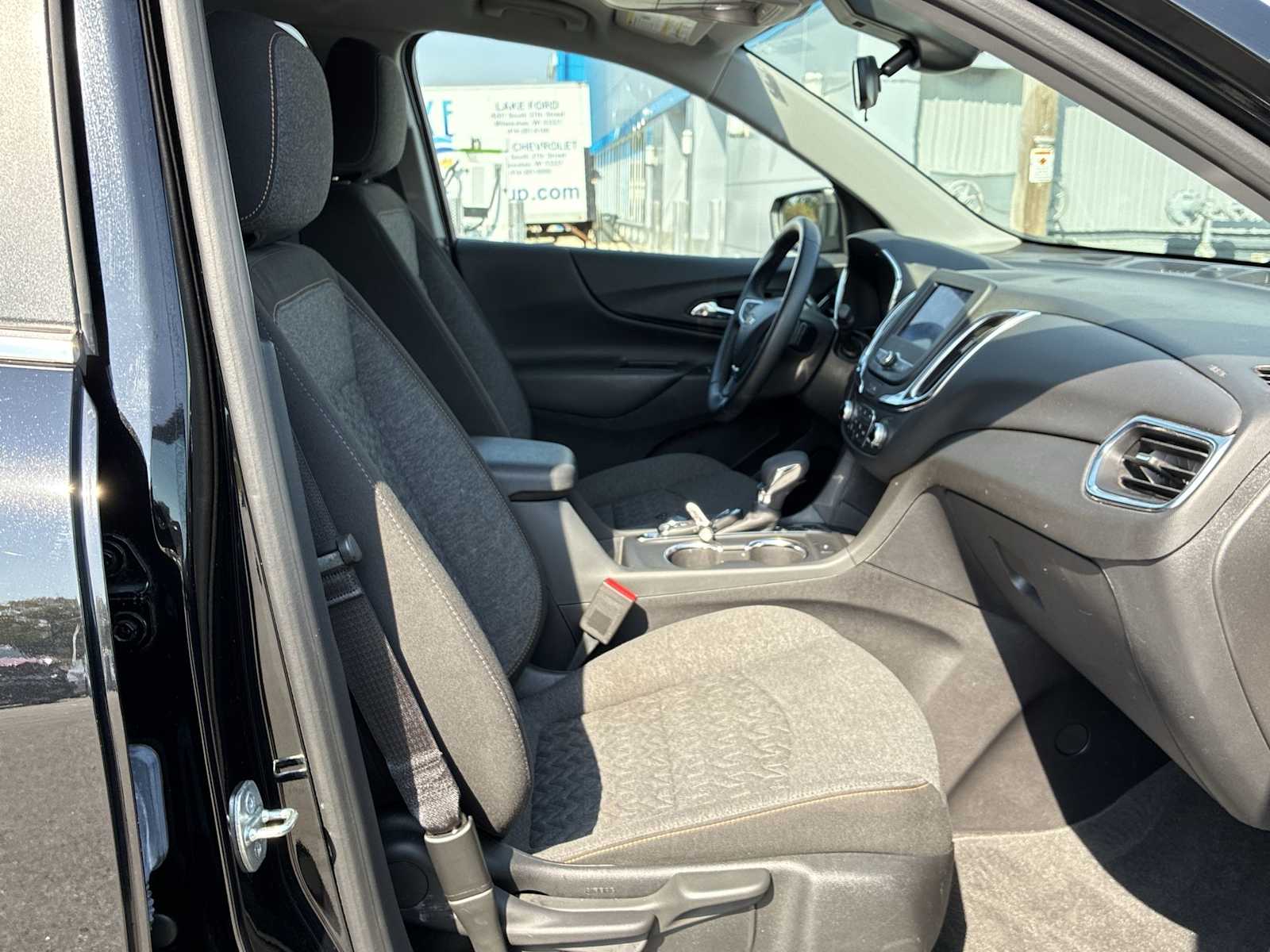 2023 Chevrolet Equinox LT photo 26