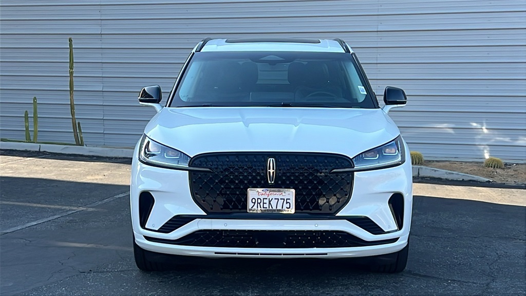 2025 Lincoln Aviator Reserve photo 2