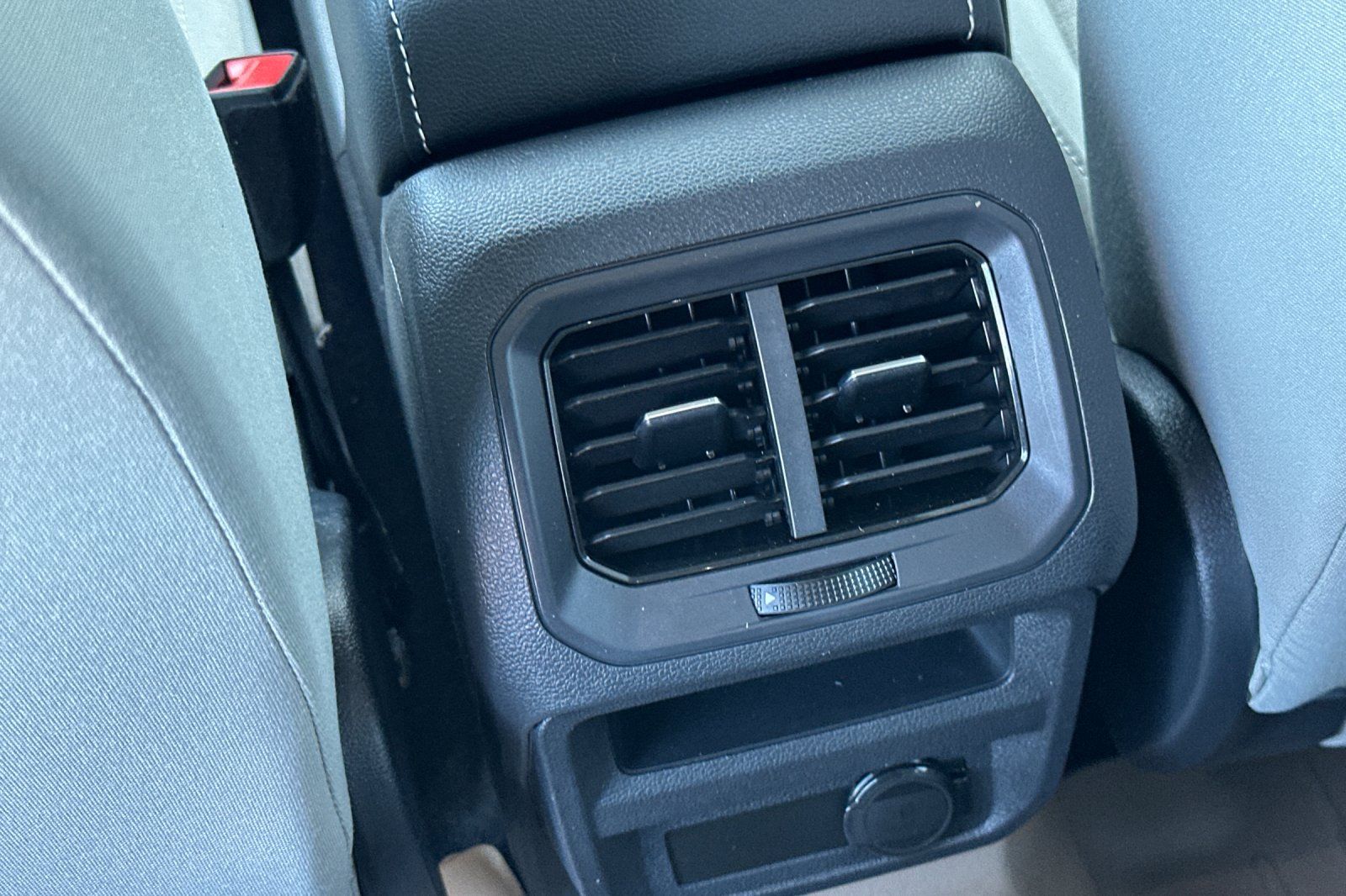 2023 Volkswagen Tiguan S photo 11