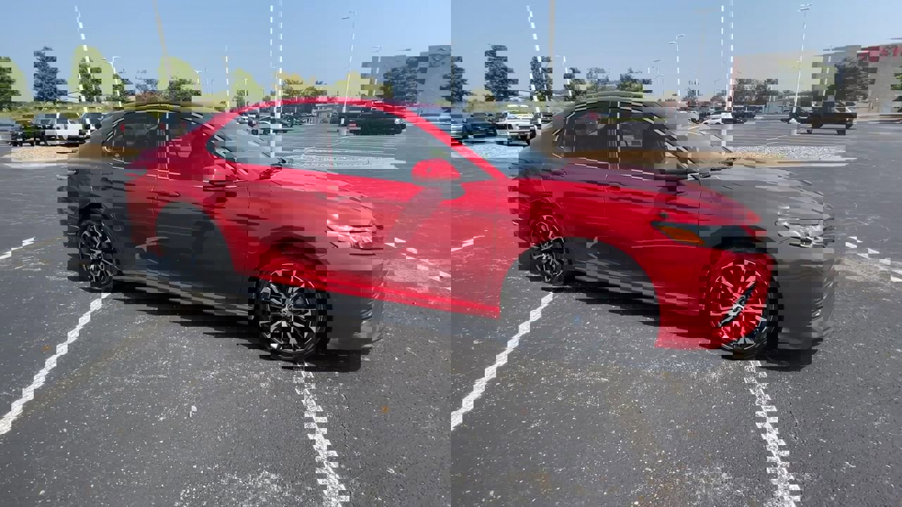 Used 2020 Toyota Camry SE with VIN 4T1G11AK9LU401265 for sale in Kansas City