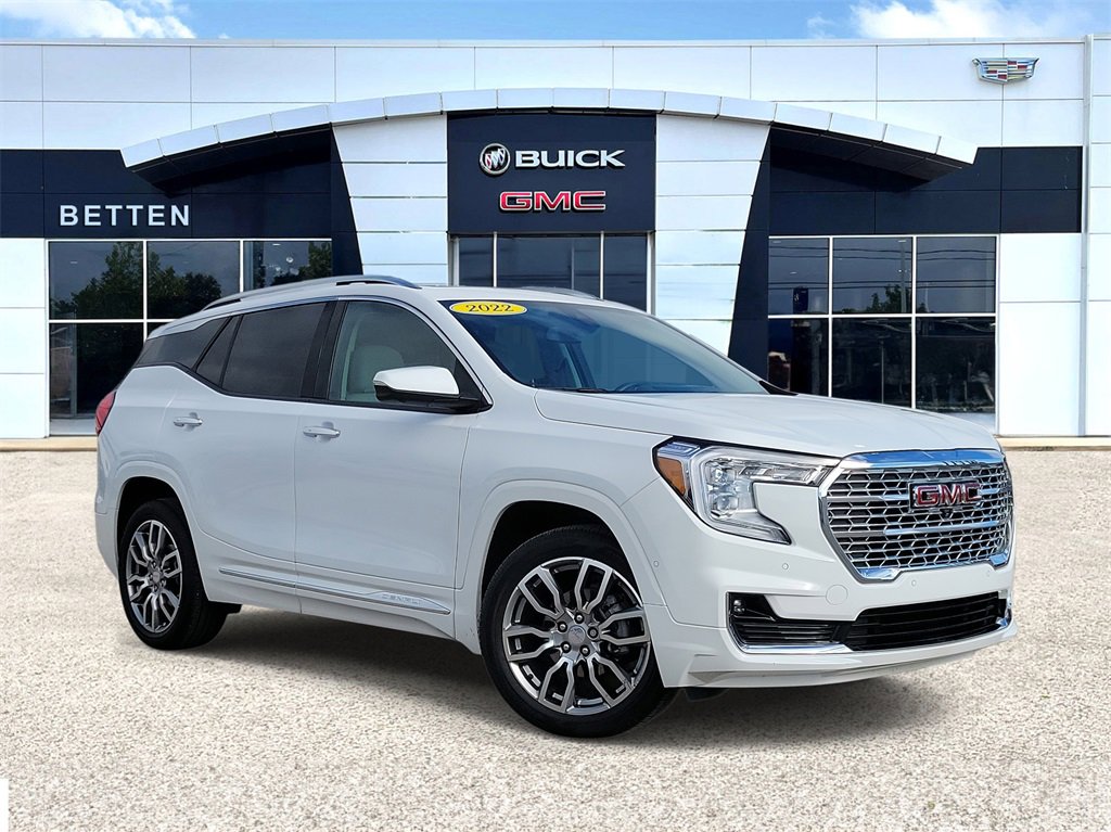 2022 GMC Terrain Denali's photo