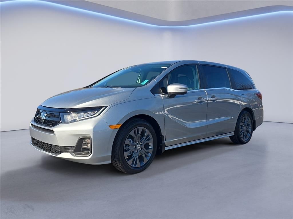 2026 Honda Odyssey Touring's photo