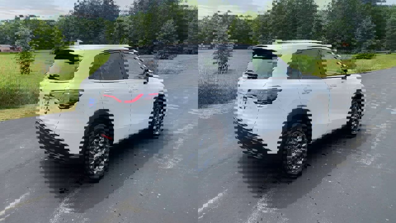 2026 Honda HR-V LX photo 8