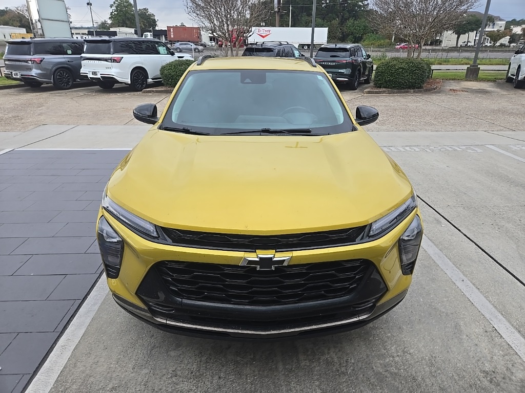 2024 Chevrolet Trax ACTIV photo 2