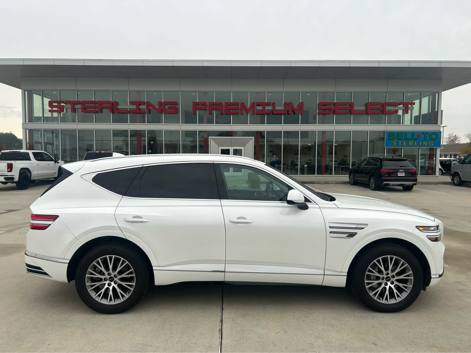 2025 GENESIS GV80 Standard's photo