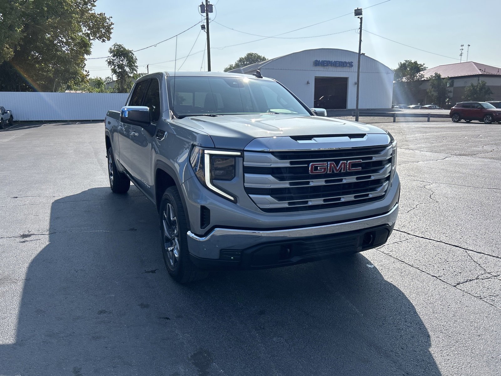 2026 Gmc Sierra 1500 SLE photo 9