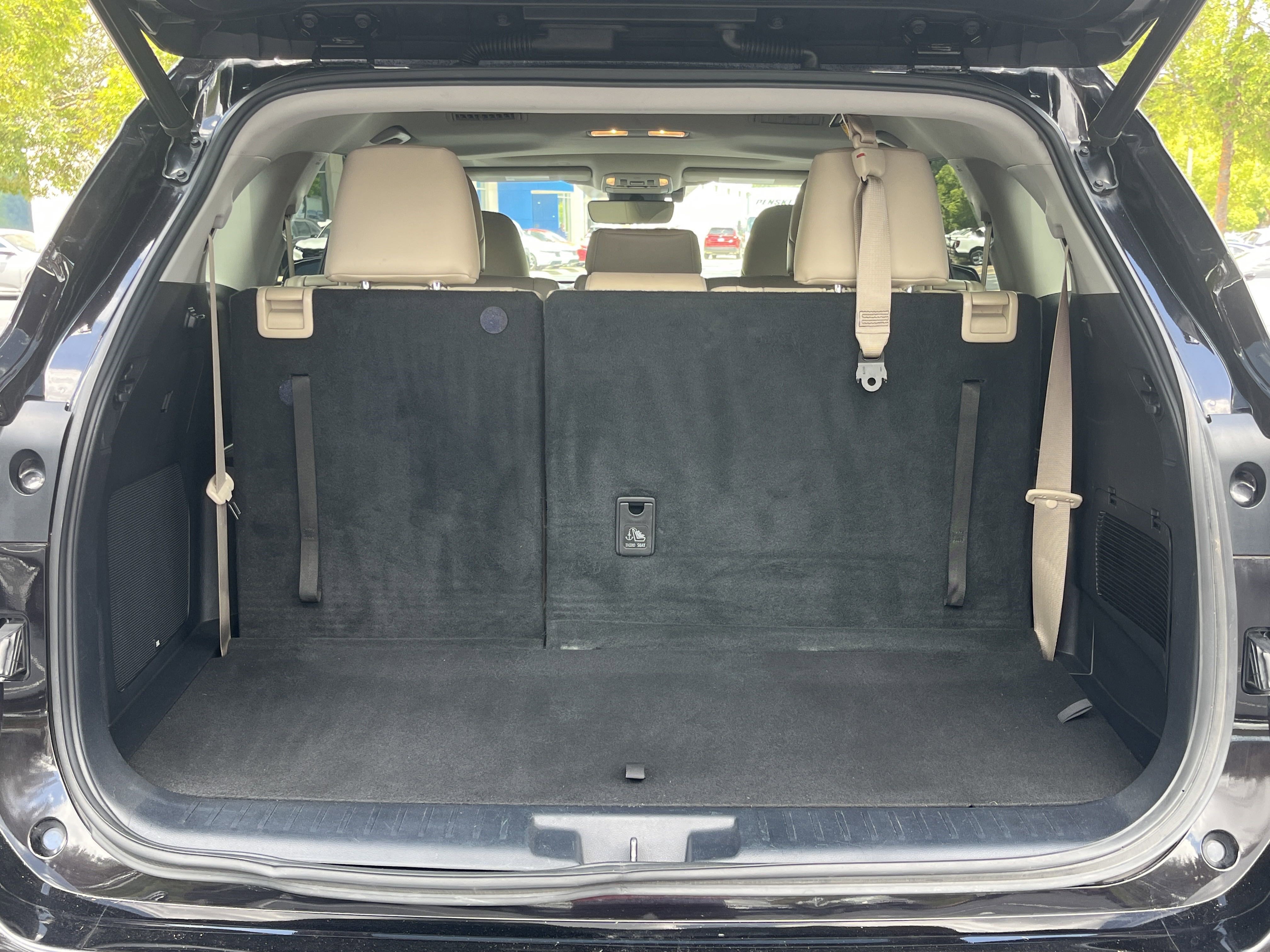 2020 Toyota Highlander Hybrid Limited photo 8