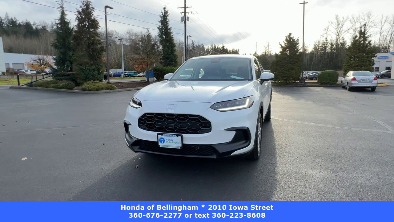 2025 Honda HR-V LX photo 3