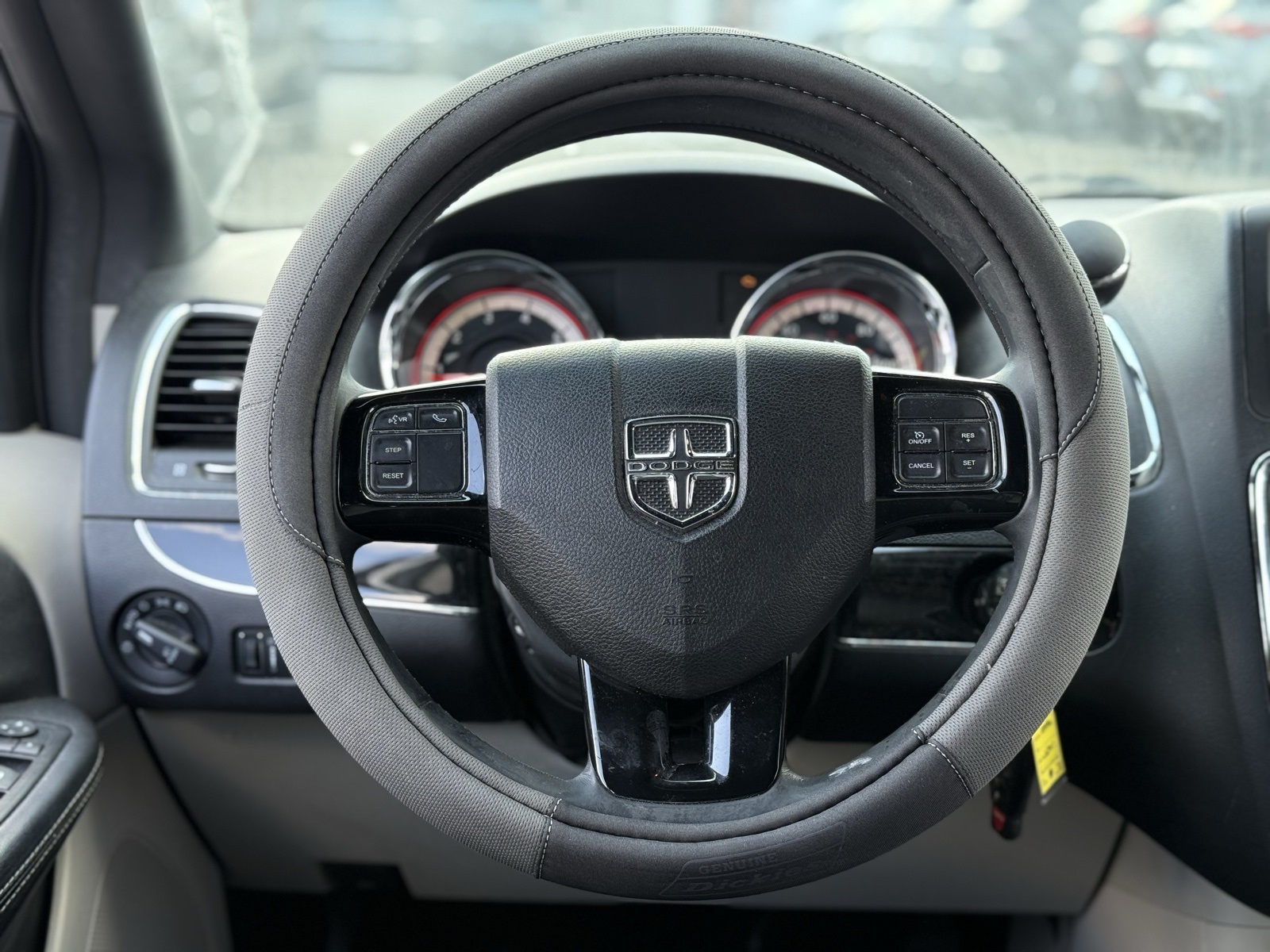 2014 Dodge Grand Caravan SXT photo 11