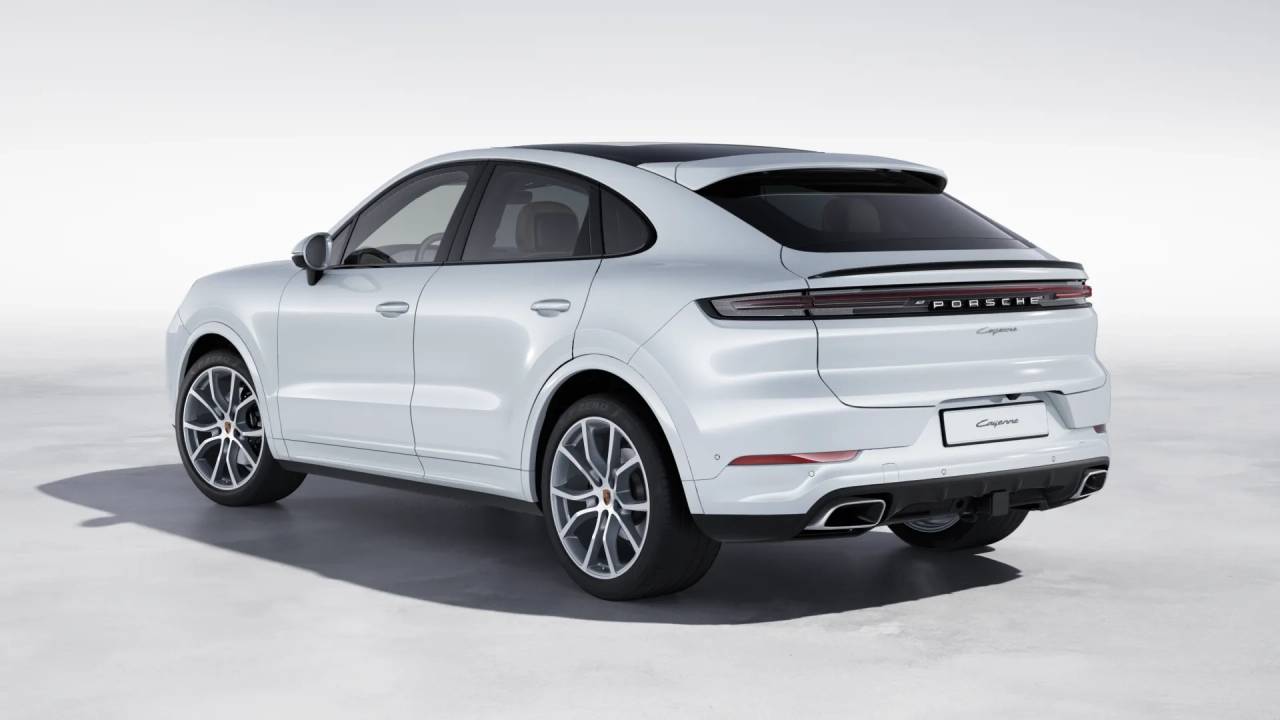 2026 Porsche Cayenne Coupe photo 3