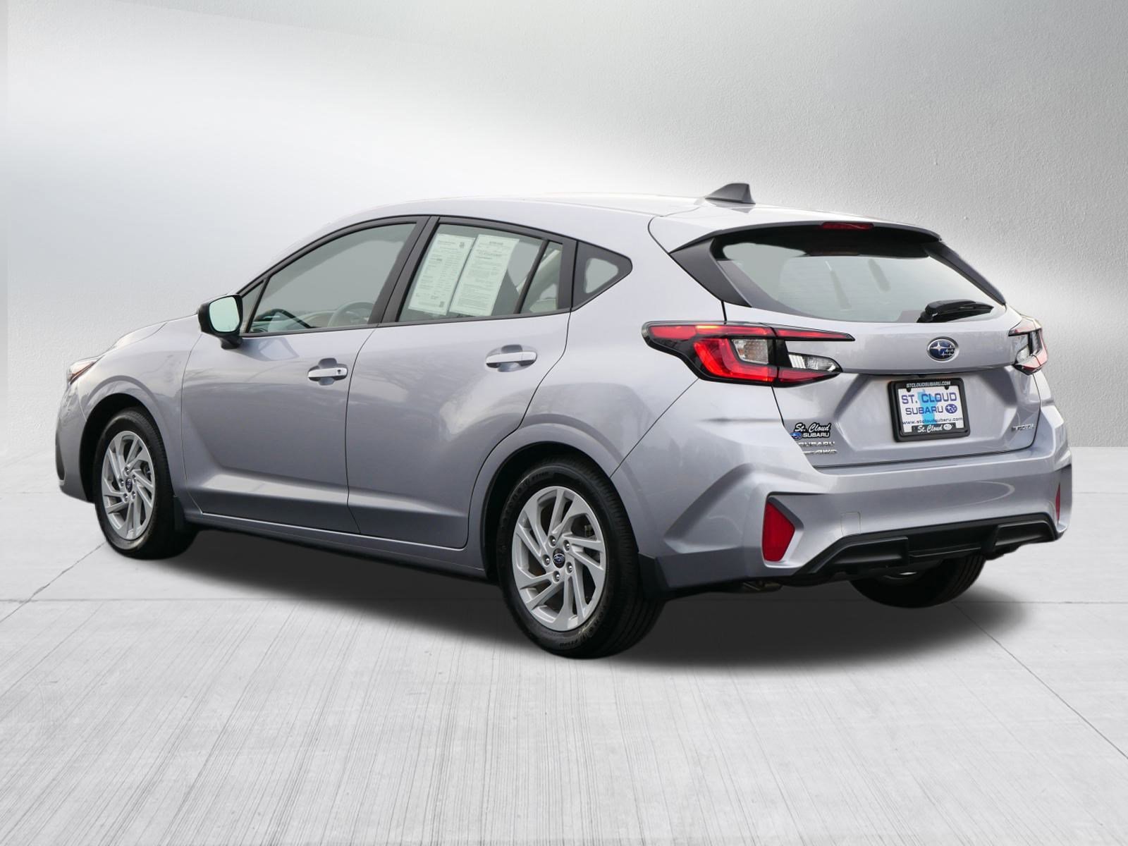 2025 Subaru Impreza Base photo 4