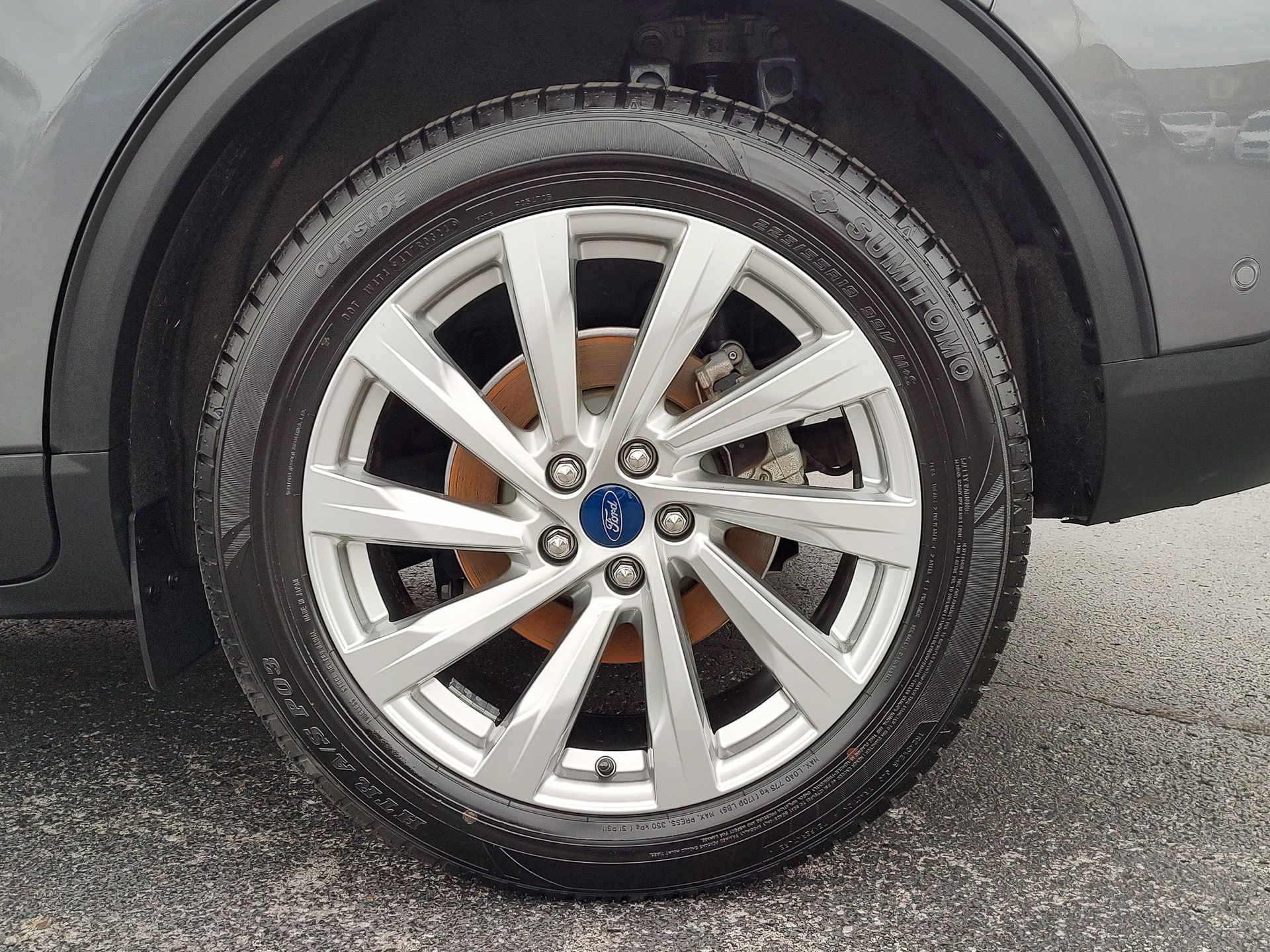 2021 Ford Escape Titanium Hybrid photo 4