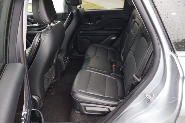 2022 Lincoln Corsair Standard photo 28