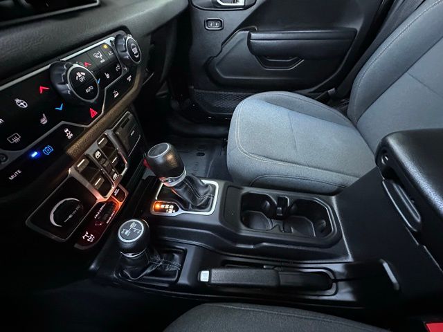 2024 Jeep Wrangler Willys 4xe photo 27