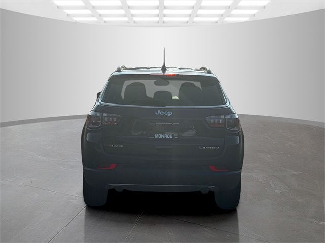 2023 Jeep Compass Limited photo 5