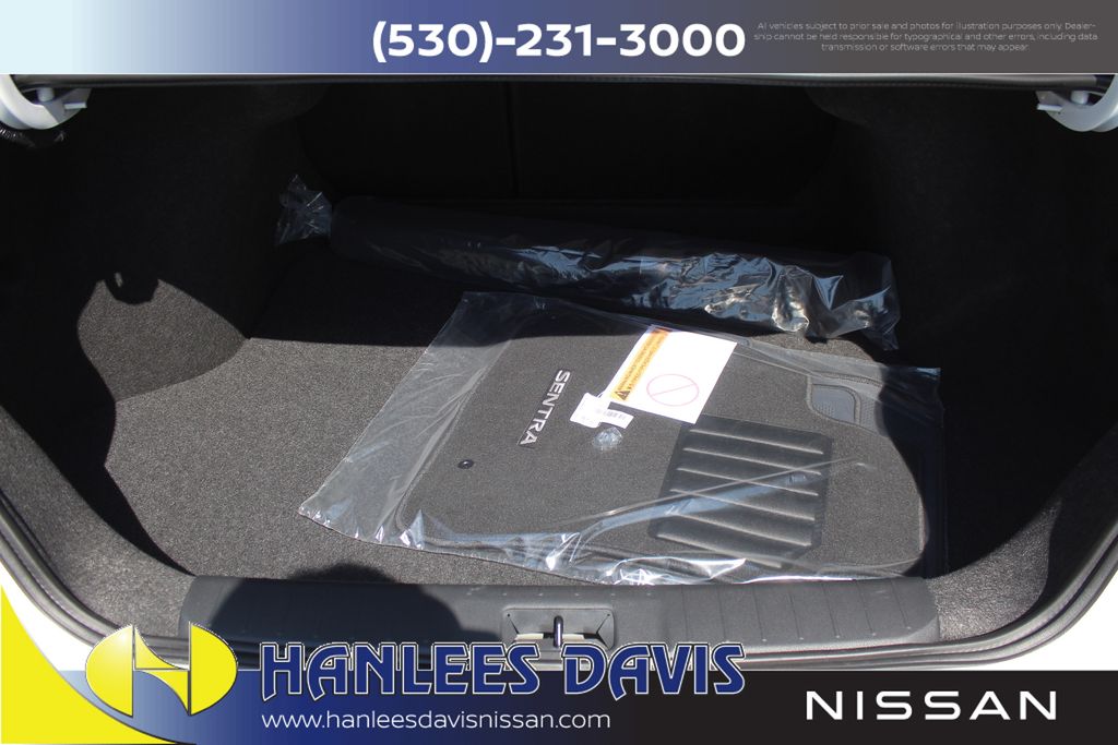 2025 Nissan Sentra SV photo 4