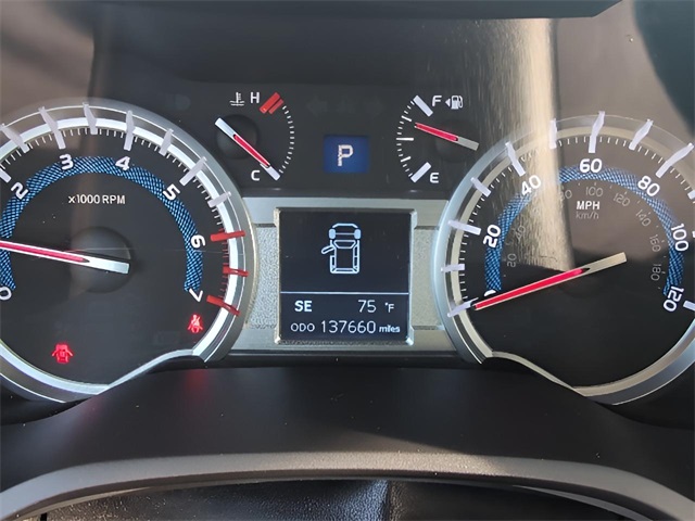 2014 Toyota 4Runner SR5 photo 15