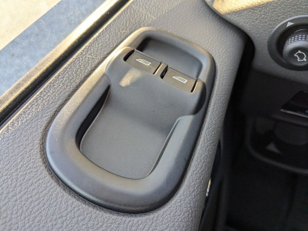 2025 Ford Transit photo 25