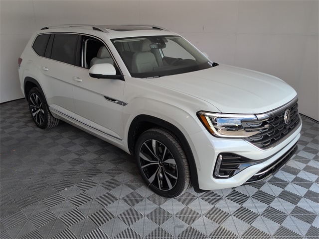 2026 Volkswagen Atlas SEL Premium R-Line photo 2
